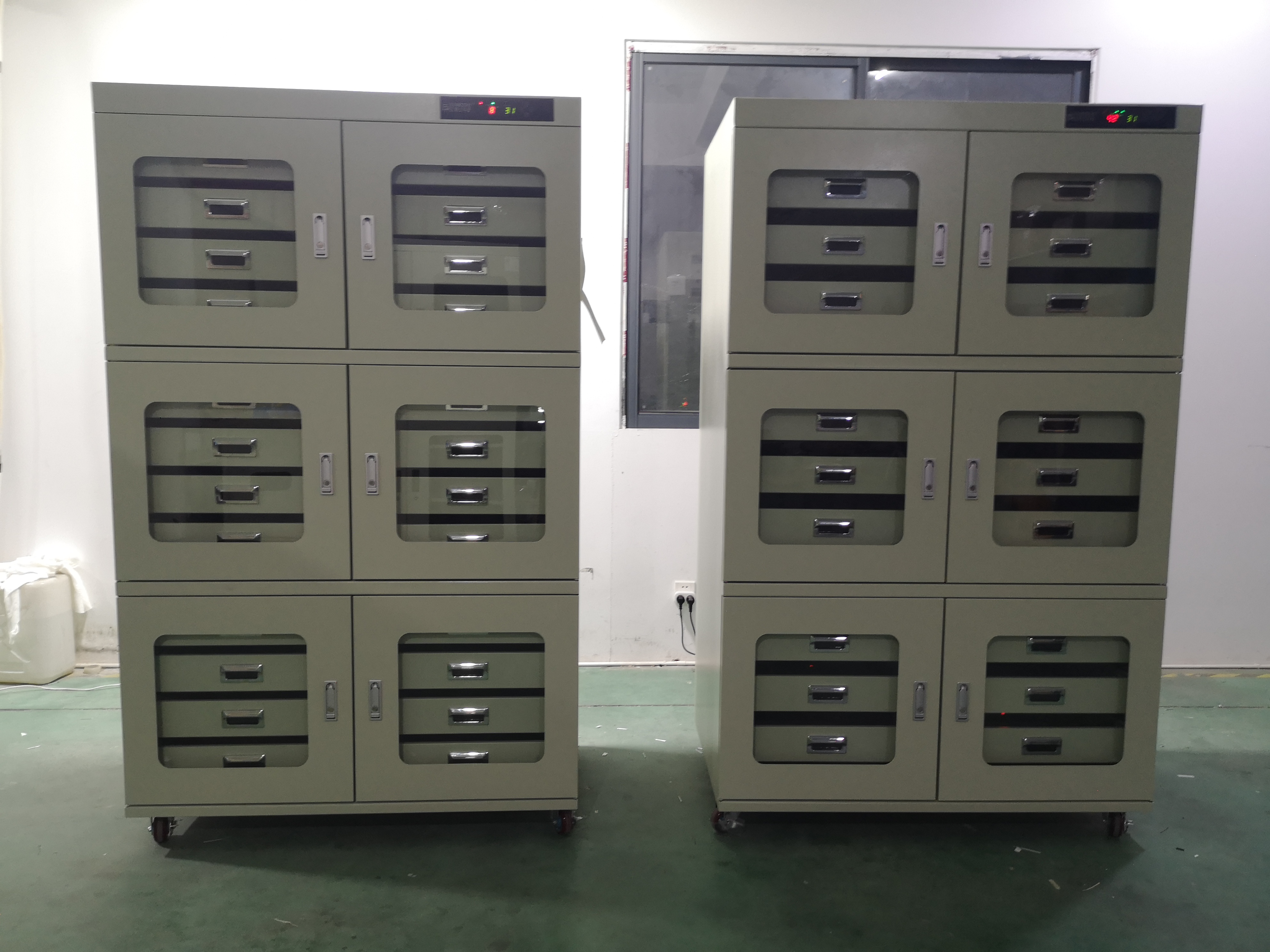 Manufacture of Fast Dehumidifying Desiccator Electronic Drying Cabinets for CDC Specimens Storage