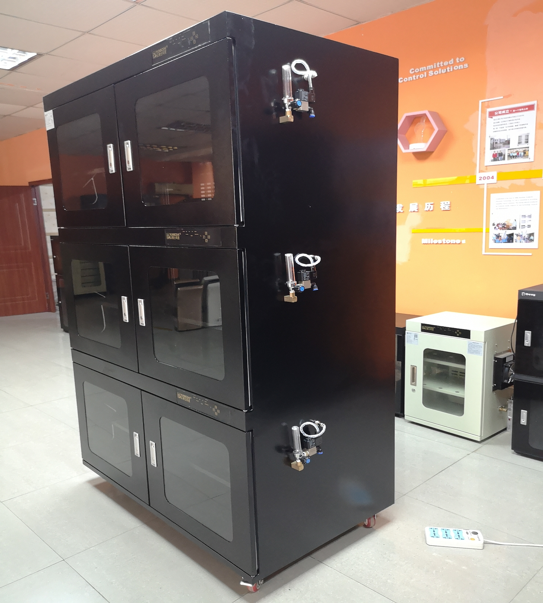 Industrial Level Nitrogen Dry Box Desiccator Cabinets Supplier